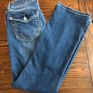 INC.Denim BootLeg Jeans.